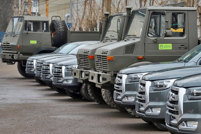       Mercedes Unimog     